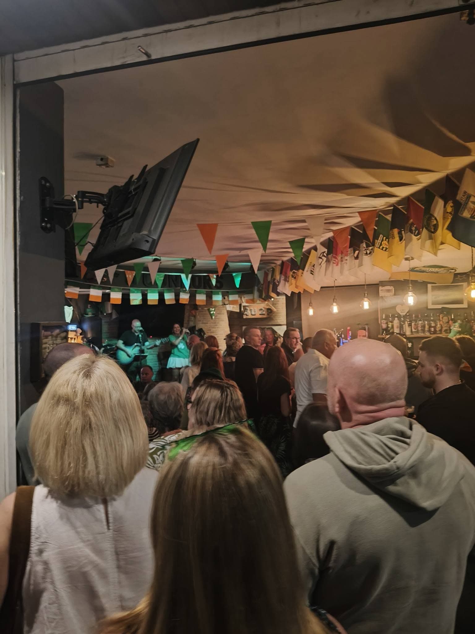 Live music nights at O'Connor's, Playa Blanca